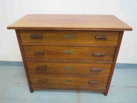 6347 - Komoda mahagon 1920  84 x 50 cm V - 101 cm  -  5 900 kc